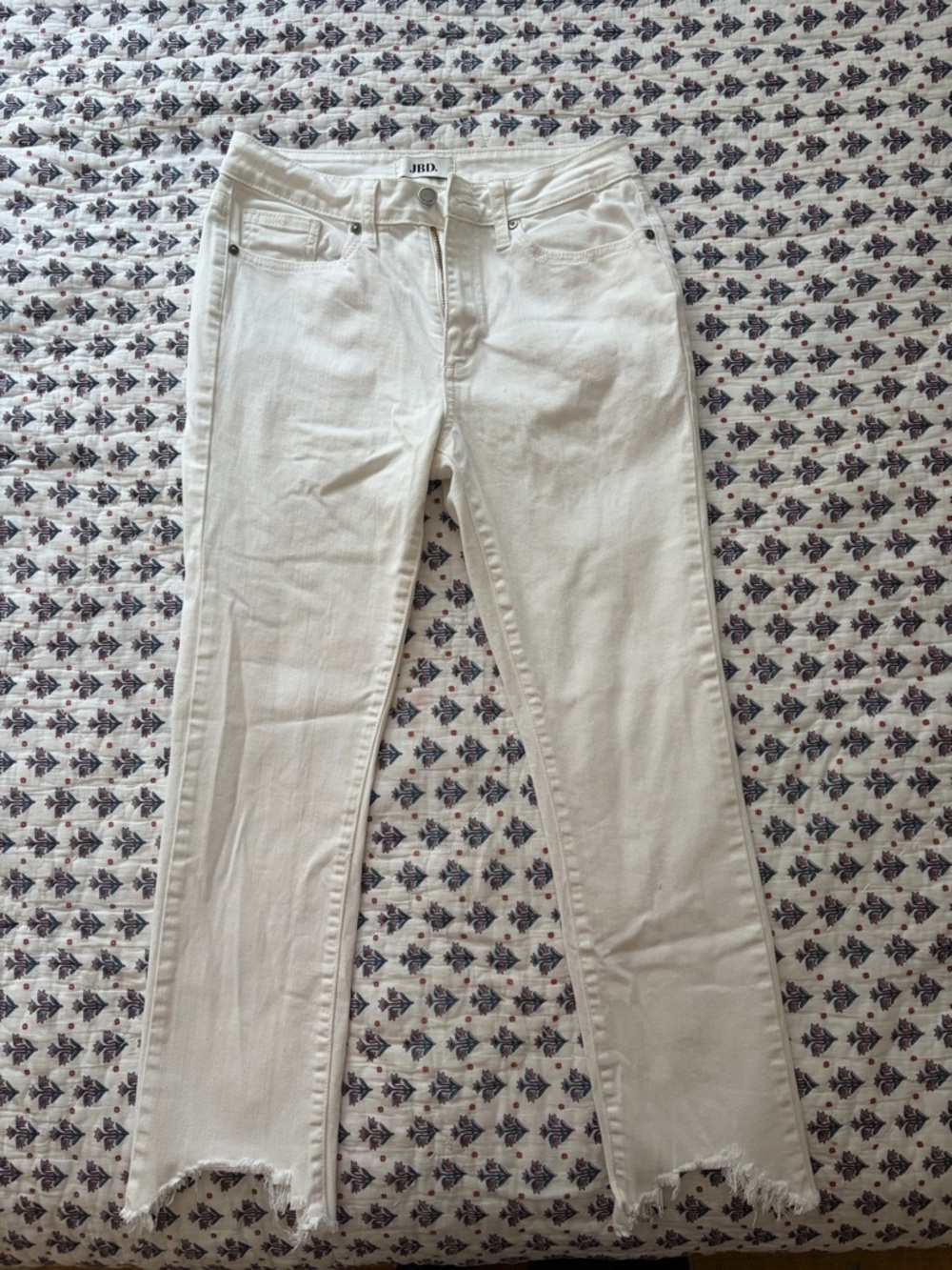 JBD Distressed Hem White Women's Straight-Leg Jeans